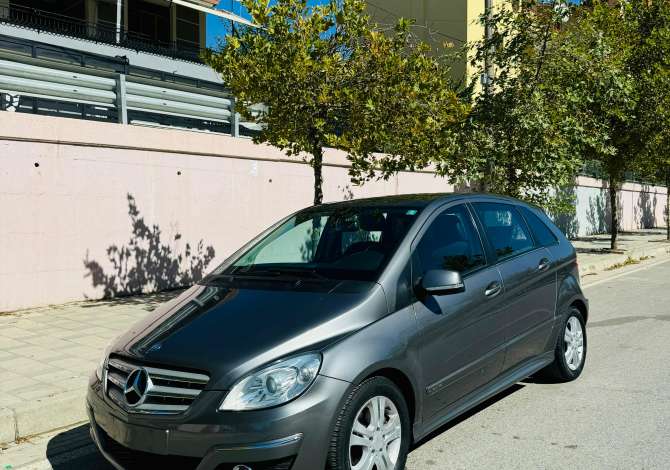 BENZ B180 KAMBIO AUTOMAT AVANTGART VITI 2010 SHITET BENZ B180 CDI AVANTGART KAMBIO AUTOMAT VITI 10/2009  NE GJENDJE PERFEKTE 