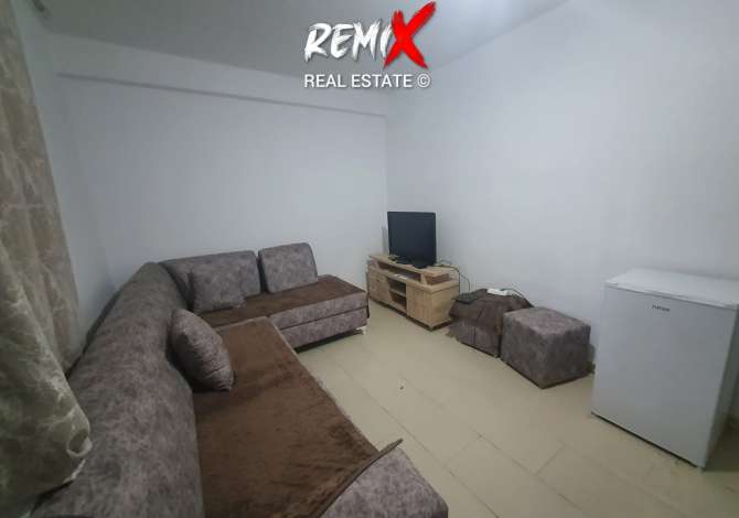 House for Sale in Durres 1+1 Furnished  The house is located in Durres the "Shkembi Kavajes" area and is (<