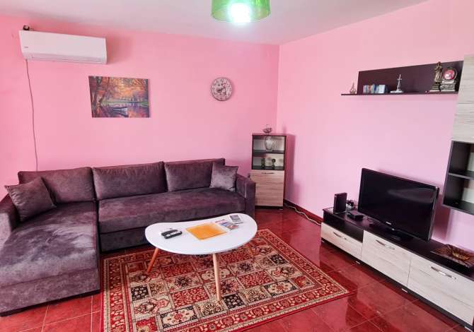  The house is located in Shkoder the "Central" area and is 0.38 km from