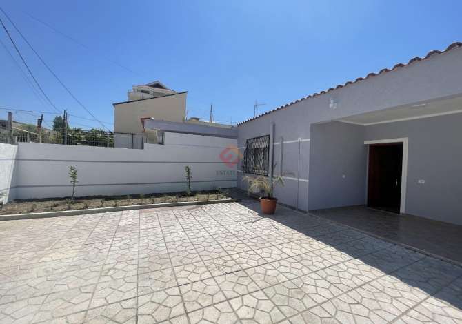  The house is located in Vlore the "Plazhi i vjeter" area and is 0.17 k