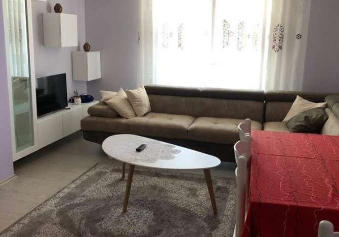 Daily rent and beach room in Pogradec 1+1 Furnished  The house is located in Pogradec the "Central" area and is (<small&