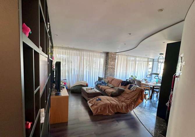  The house is located in Tirana the "Rruga e Elbasanit/Stadiumi Qemal Stafa&