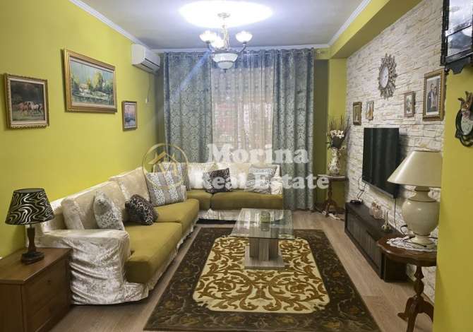  La casa si trova a Tirana nella zona "Fresku/Linze" che si trova 4.38 
