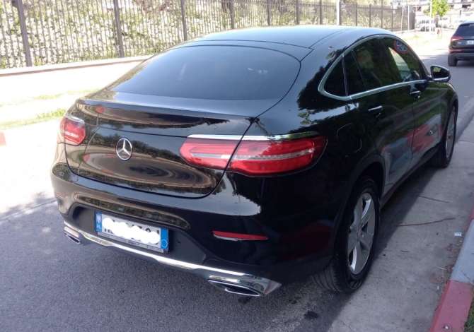 Shitet GLC coupe vitit 2017 Shitet glc 220d coupe, ne super gjendje.

vetem 53.000 kilometra.

makina es