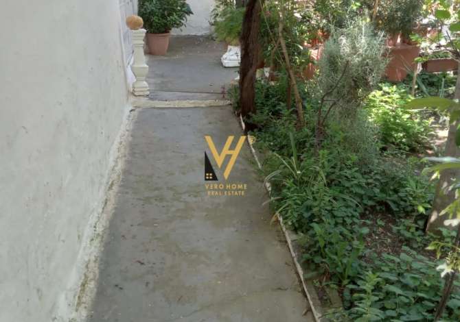  The house is located in Durres the "Central" area and is 0.53 km from 