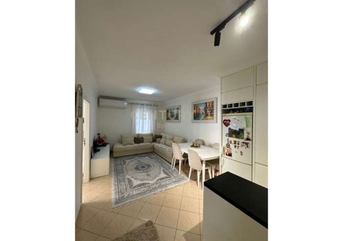  Apartament 2+1 per shitje në Plazh, Durrës
Organizohet ne nje salle ndenje se