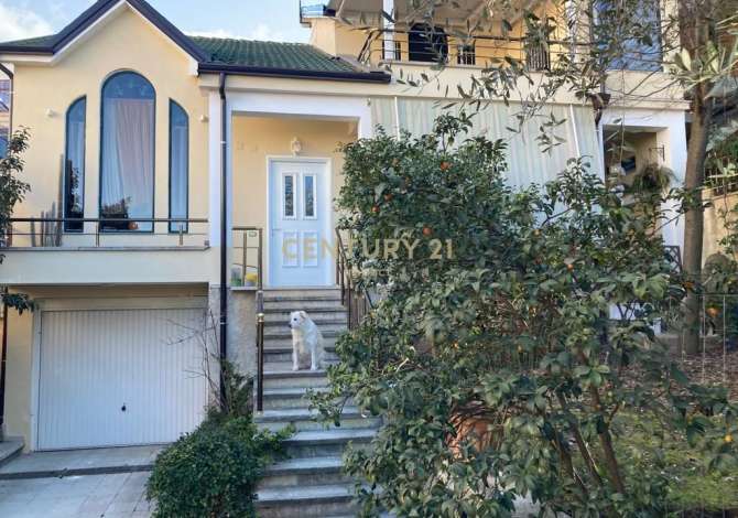 Casa in vendita a Tirana 5+1 Arredato  La casa si trova a Tirana nella zona "Fresku/Linze" che si trova (<