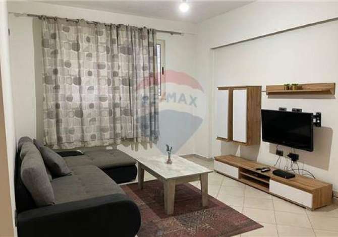  The house is located in Tirana the "Fresku/Linze" area and is  km from