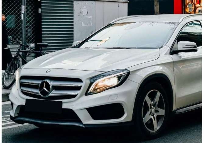 Makine Me Qera Mercedez Benz Gla duke nisur nga 75 euro dita ,Tirane,Aeroport Jepet makina me qera MERCEDEZ BENZ GLA

🚗Lloji i makines :MERCEDEZ BENZ GLA