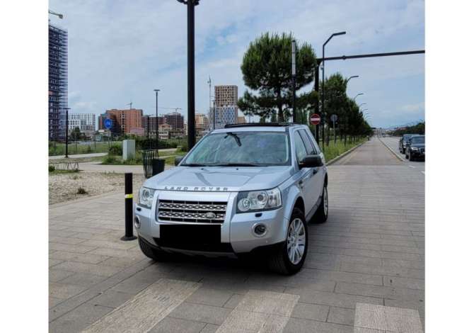 Car Rental Land Rover 2010 supplied with Diesel Car Rental in Tirana near the "Zone Periferike" area .This Automatik 