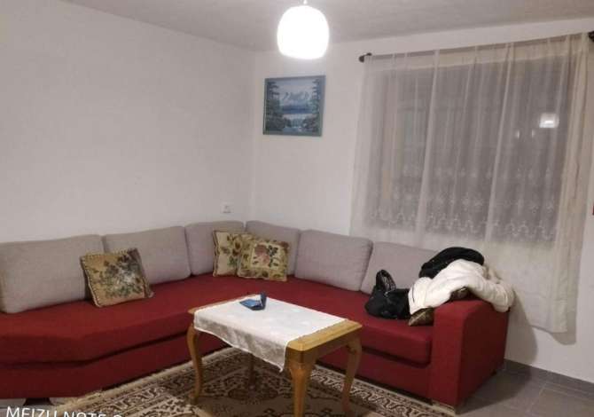 Casa in affitto a Tirana 1+1 Arredato  La casa si trova a Tirana nella zona "Rruga e Durresit/Zogu i zi" che 