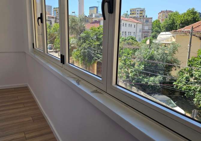  🏡Shitet Super Apartament 1+1+bllk 
📍Xhamia e Tabakeve , Rruga e Elbasanit