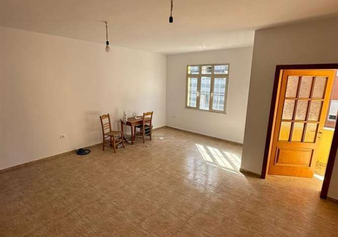 House for Sale in Tirana 4+1 Emty  The house is located in Tirana the "Vasil Shanto" area and is (<sma