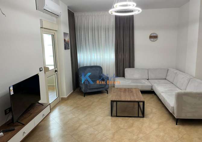  The house is located in Tirana the "Stacioni trenit/Rruga e Dibres" ar