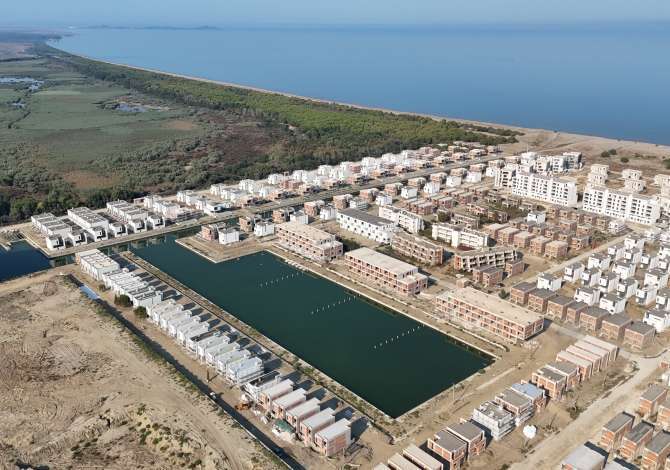  La casa si trova a Durazzo nella zona "Gjiri i Lalzit" che si trova 3.