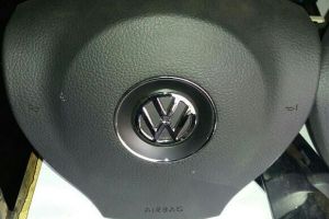 pjesepervolkswagengolf5 Airbag timoni për Volkswagen Golf 5 - Passat - Tel, SMS, Whatsapp, Viber - 0035