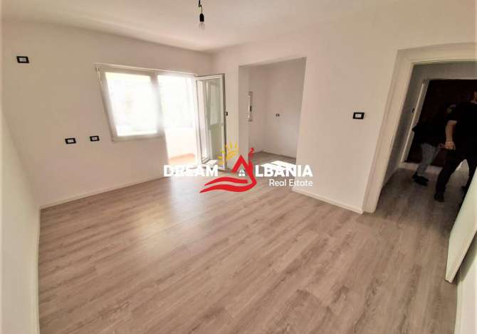House for Sale in Tirana 2+1 Emty  The house is located in Tirana the "21 Dhjetori/Rruga e Kavajes" area 