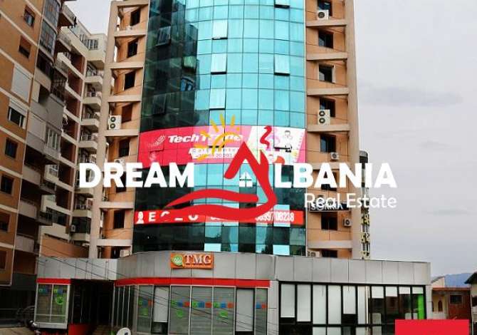 Casa in vendita a Tirana 1+1 Arredato  La casa si trova a Tirana nella zona "Astiri/Unaza e re/Teodor Keko" c